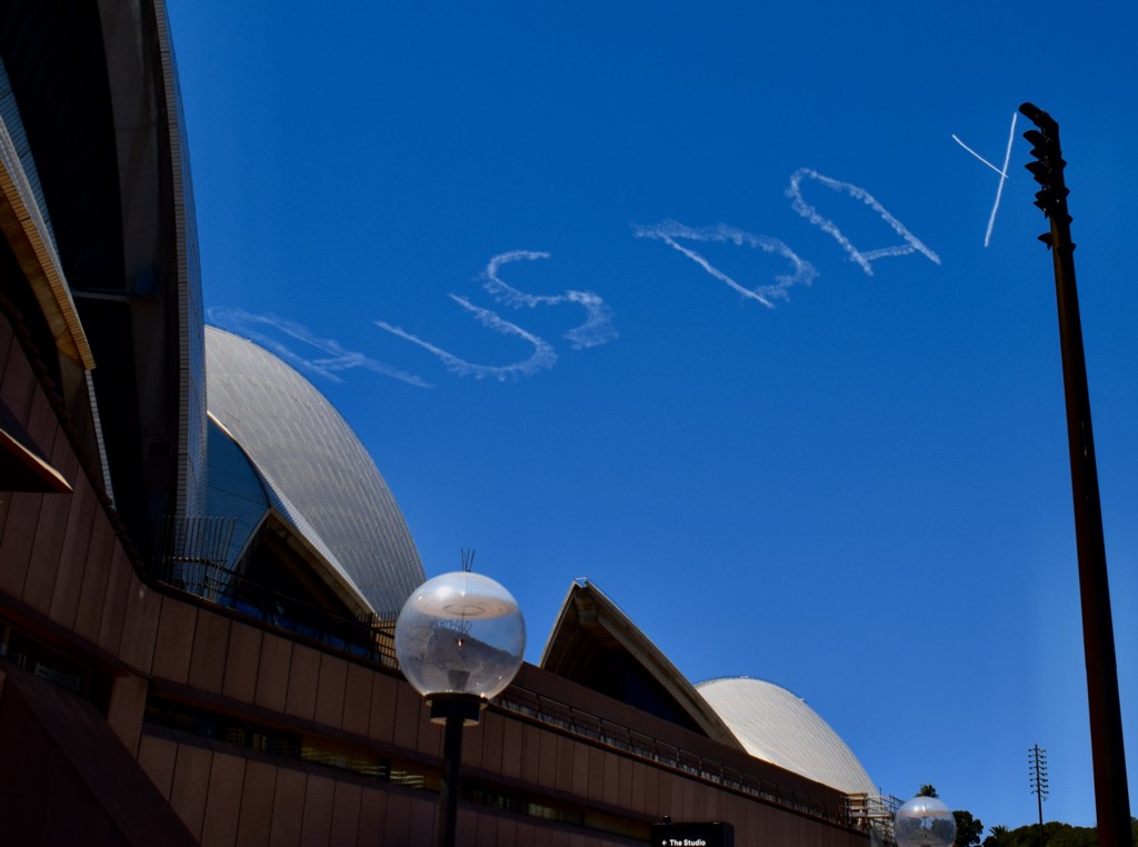 Skywriting spelling out AUS DAY